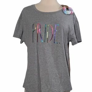 RAE DUNN grey Pride tee w/ scrunchie sz S